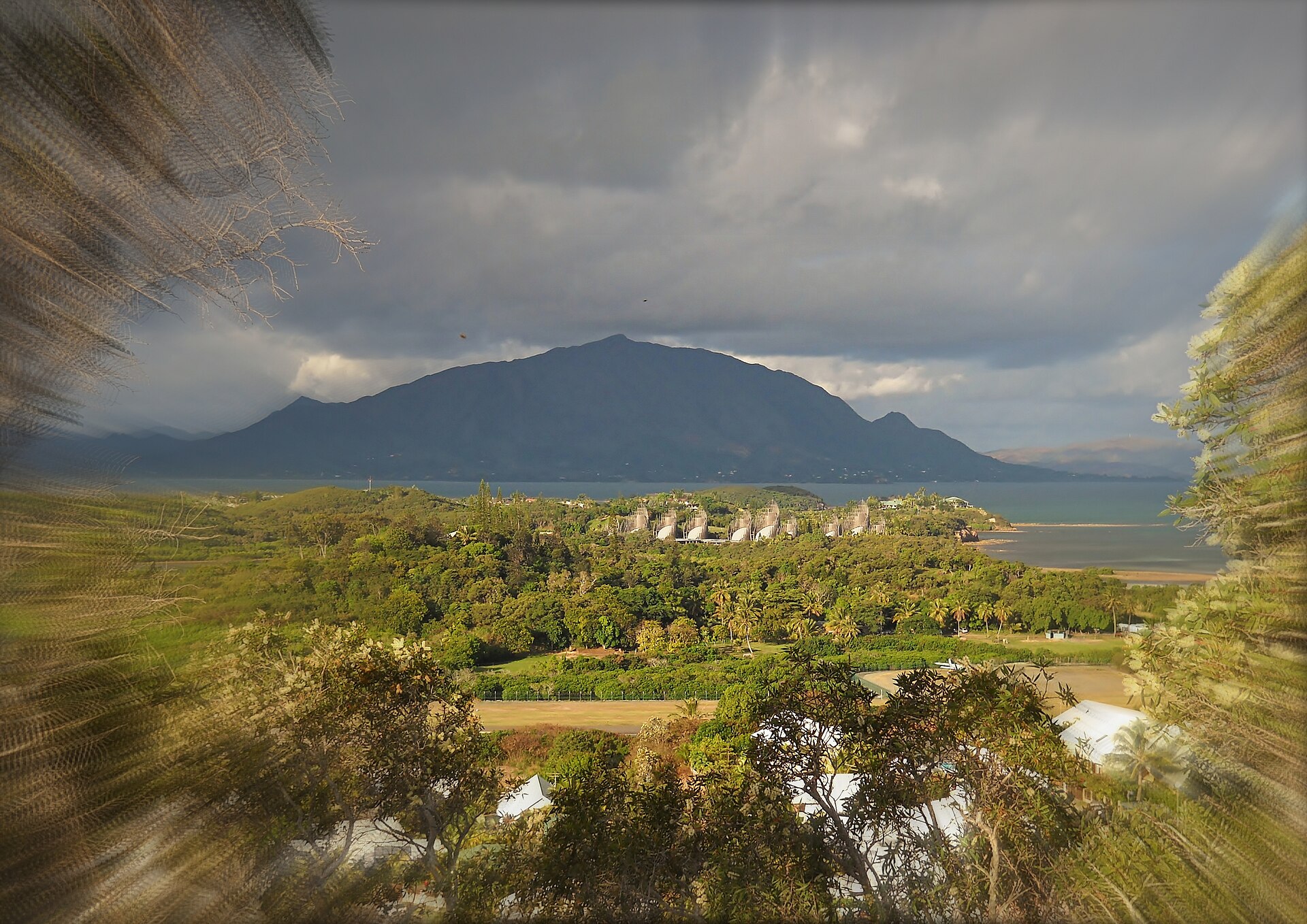 Centre Culturel Tjibaou > Nouméa Nouvelle-Calédonie