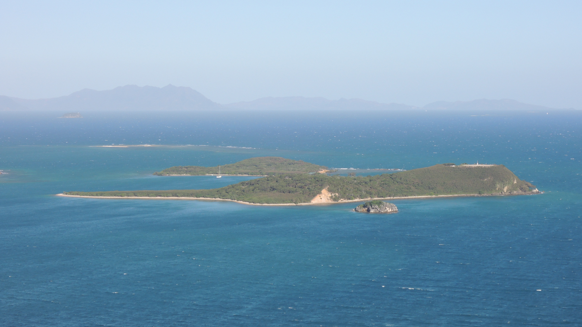 Ile N'Géa dans la baie de Sainte-Marie